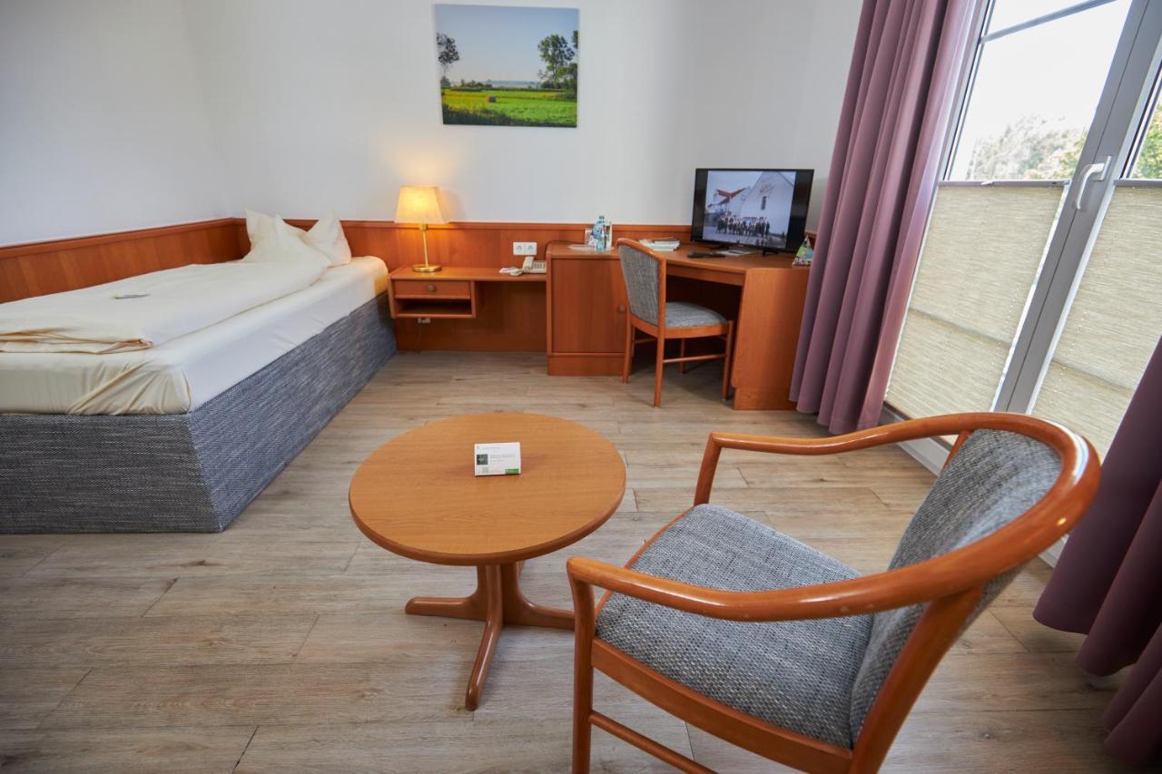 Flair Hotel Reuner زوسين المظهر الخارجي الصورة