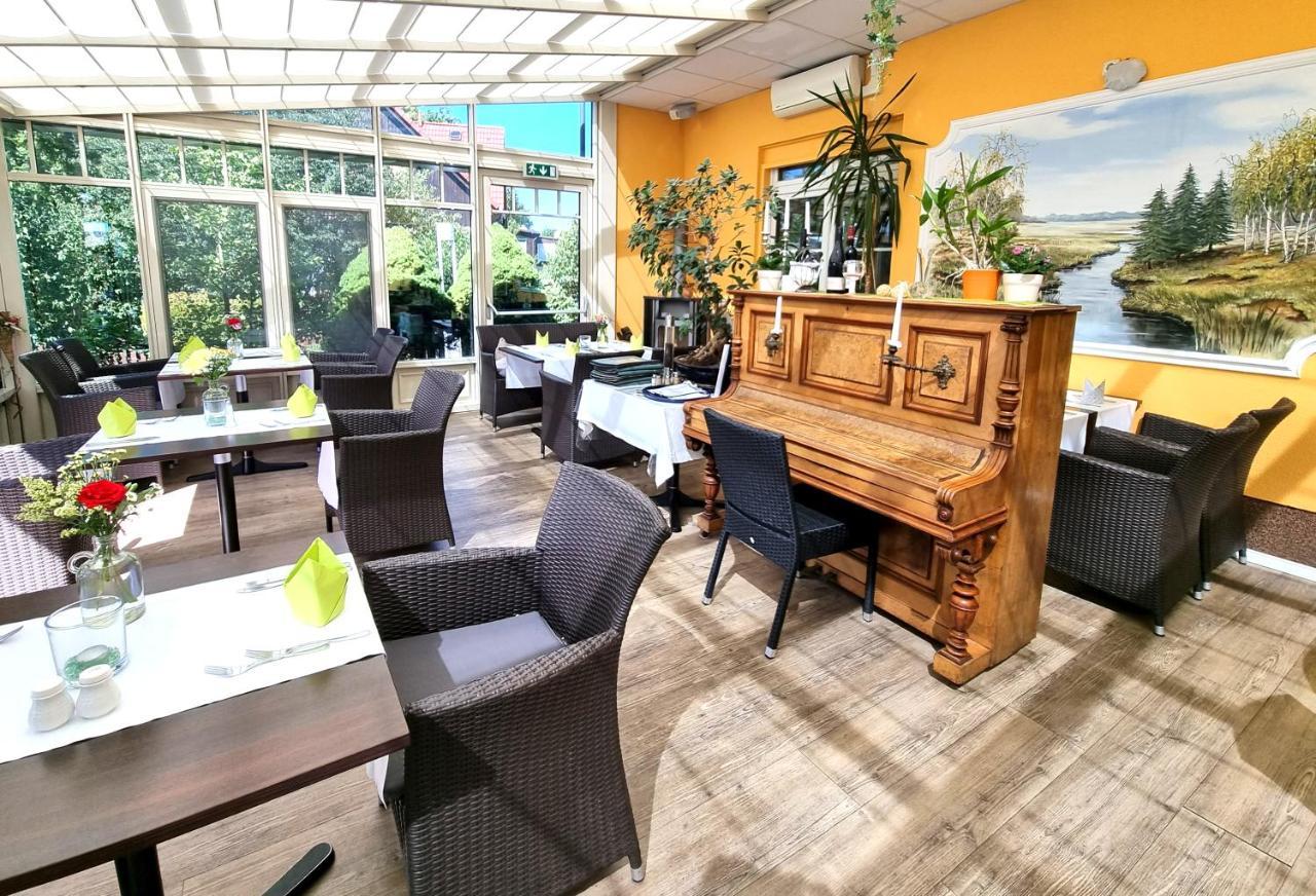 Flair Hotel Reuner زوسين المظهر الخارجي الصورة
